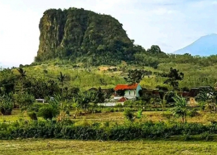 Menggali Sejarah dan Misteri Gunung Gajah: Di Balik Nama yang Memikat