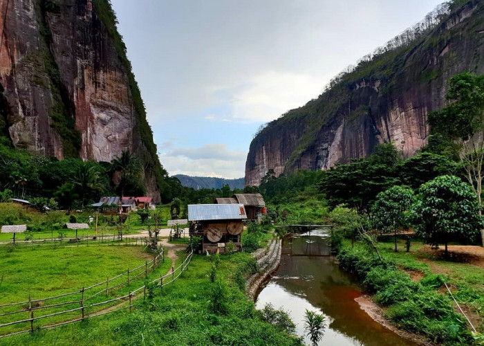 Lembah Harau, Wisata Sumatera Barat Yang Menyimpan Kisah Pilu! Simak Disini