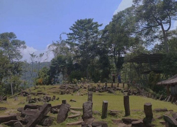 Keajaiban Tersembunyi! Begini Jejak Ritual Leluhur dan Fenomena Gaib di Gunung Padang