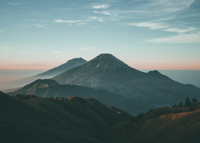 Mengulik Surganya Para Pendaki, inilah Fakta Menarik Gunung Prau di Jawa Tengah 