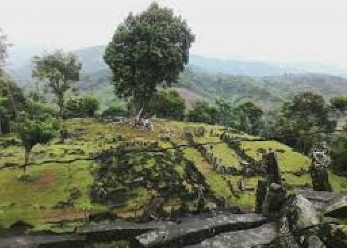 Penemuan Unik di Gunung Padang, Misteri Harta Karun dan Keberadaannya yang Kontroversial