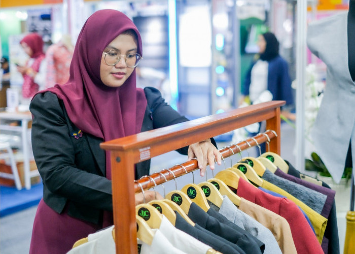 LinkUMKM BRI Perkuat Peran Pengusaha Perempuan, JJC Rumah Jahit Sukses Angkat Wastra Eksklusif