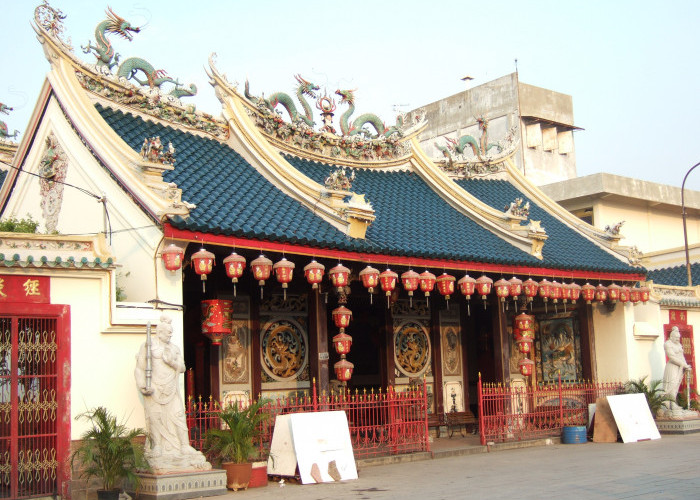 Sejarah Kelenteng Tay Kak Sie: Pusat Ibadah dan Warisan Budaya Tionghoa di Semarang!