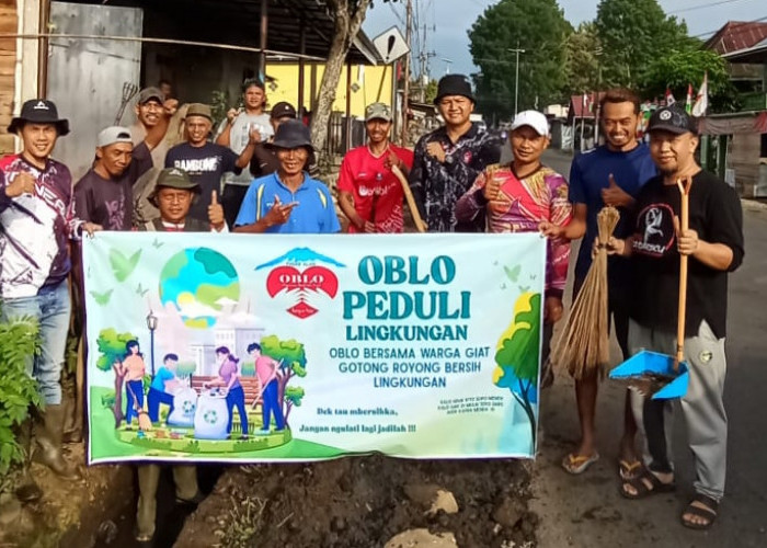 Aksi Nyata Pemuda, Komunitas OBLO Gandeng Warga dan Polisi Bersihkan Lingkungan Bangun Rejo