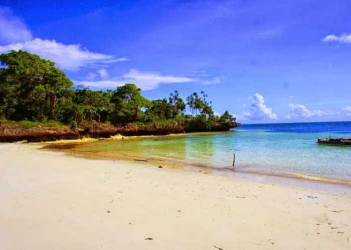 Cocok Untuk Libur Akhir Tahun, Inilah 5 Tempat Wisata di Sulawesi Barat yang Mempesona