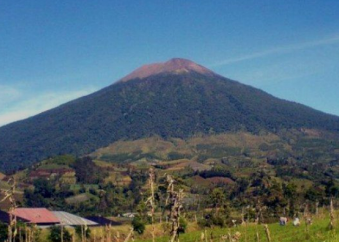 Gunung Slamet, Menyimpan 5 Fakta Penting dan Terkenal dengan Banyak Jalur Pendakian