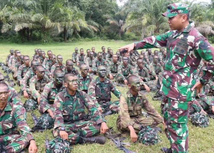 Tinjau Latihan Berganda Dikma, Begini Arahan Danrindam II/Swj Kepada Bintara TNI-AD TA. 2023