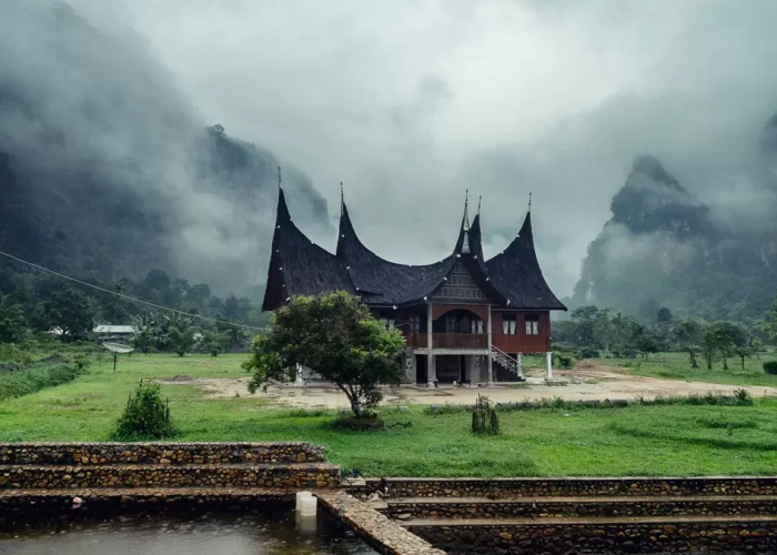 Menelusuri Jejak Naruto di Sumatera Barat, Lembah Harau Ikon Konohagakure-nya Indonesia!