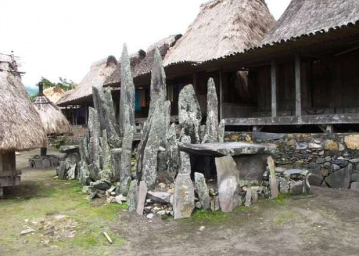 6 Desa ini Ternyata Berada di Indonesia, Jadi Tempat Wisata Megallitikum yang Memiliki Daya Tarik Tinggi 