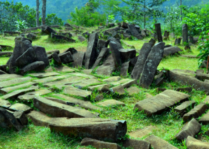 Menggali Keajaiban Arkeologi, Kisah Luar Biasa di Balik Gunung Padang