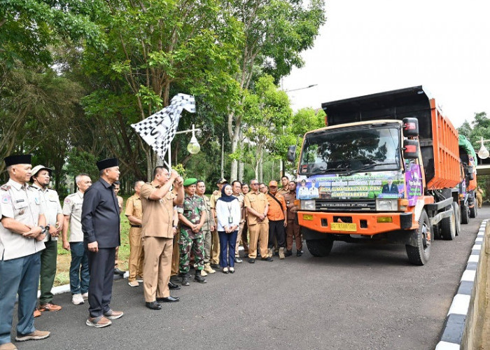 Walikota Lepas Keberangkatan Truk Bantuan Pagar Alam Peduli