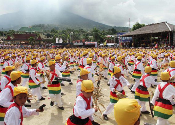 Ini 5 Tradisi Suku Maluku yang Membuat Kehidupan Mereka Abadi!