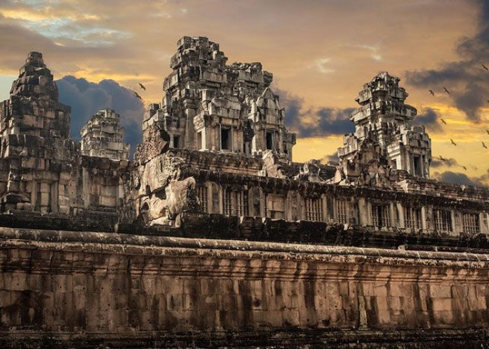 Cerita Dibalik Peninggalan Kuno Di Pati Jawa Tengah, Inilah Pintu Gapura Majapahit Yang Misterius!