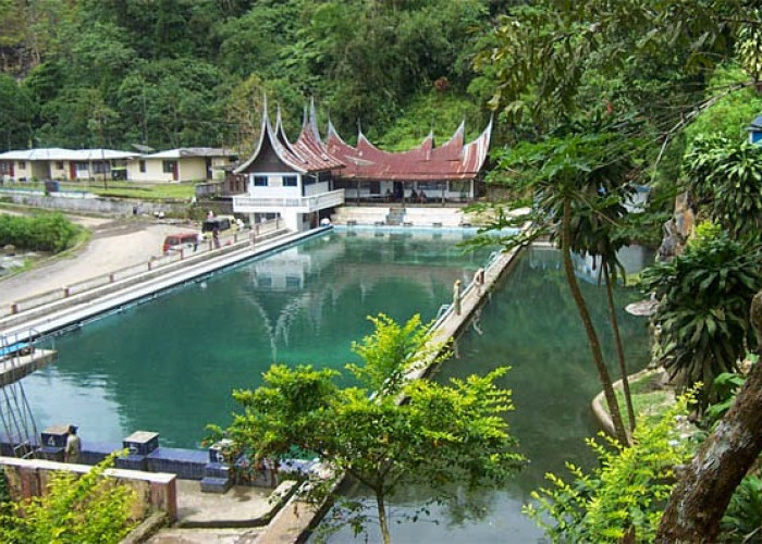 Berkunjung ke 7 Destinasi Wisata yang Memukau di Padang Panjang 