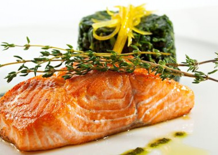 Simak 5 Manfaat Konsumsi Ikan Salmon yang Baik untuk Jaga Kesehatan Tubuh  