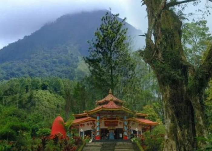 Tempat Bersemayamnya Para Raja Zaman Dahulu, Inilah 3 Kisah Sejarah Gunung Kawi!