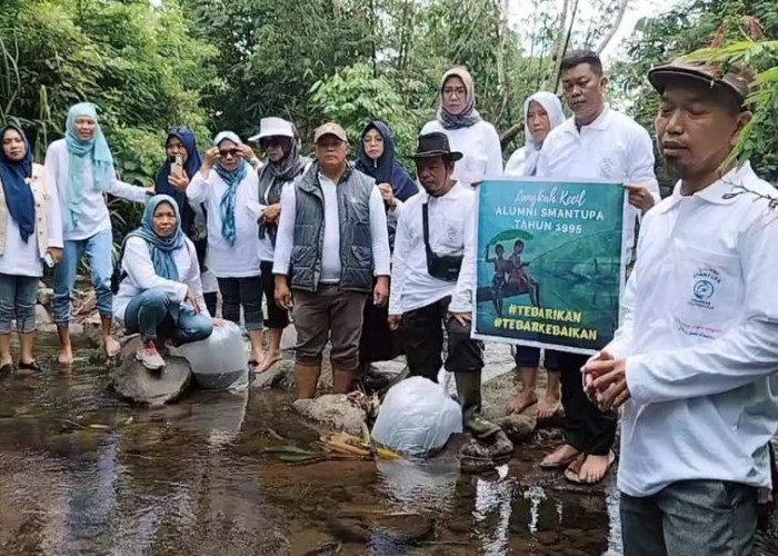 SMANTUPA 95' Tebar Bibit Ikan, Jadikan Sungai Sumber Pangan Masyarakat Pagar Alam