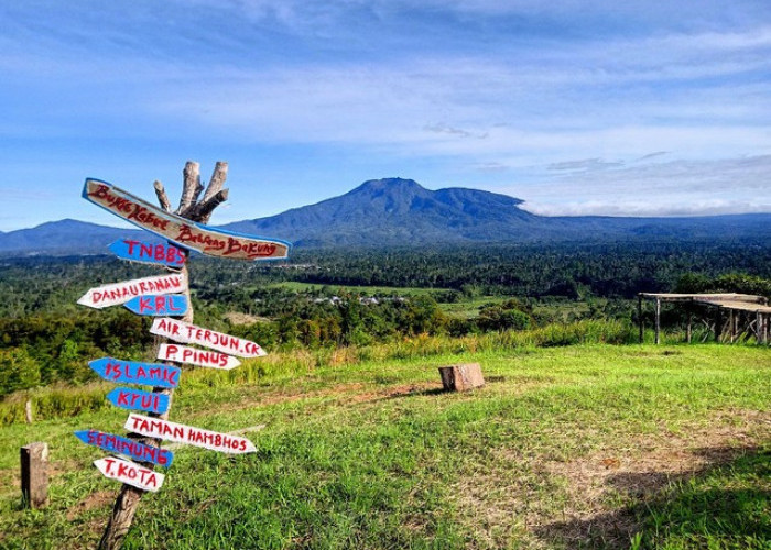 Paling Bersejarah Di Lampung! Inilah Kisah Dari Gunung Pesagi Yang Misterius 