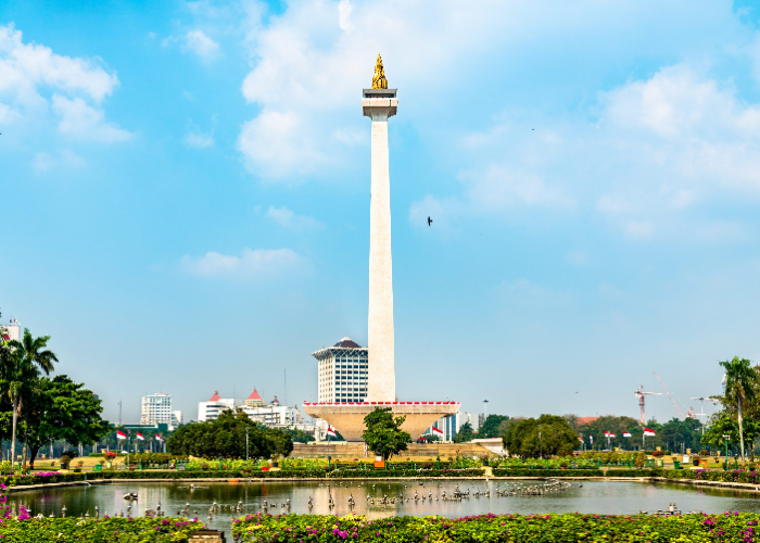 Ingin Tahu Sejarah di Balik 5 Bangunan Bersejarah Ini? Simak Fakta Menariknya!