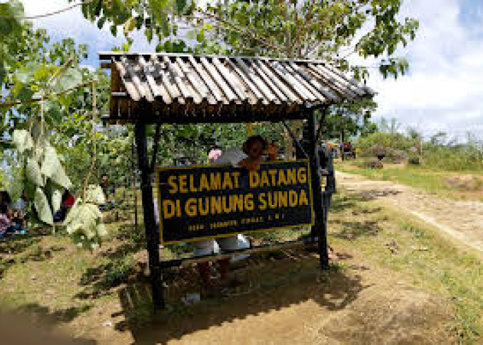Misteri Gunung Sunda, 7 Kisah Dibalik Keindahan Alam yang Tersembunyi di Indonesia