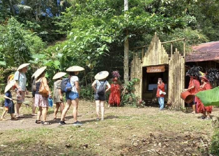 Mengapa Kehidupan Masyarakat Minahasa Begitu Kental dengan Nilai Gotong Royong? Ini Penjelasaannya!