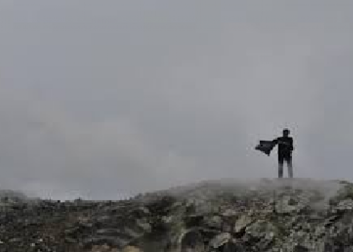 Gunung Puncak Walang: Tempat Bersemayamnya Legenda dan Keindahan