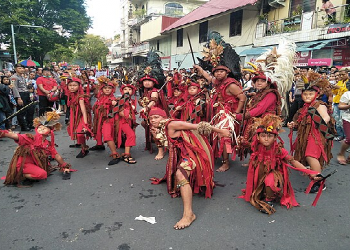 Suku Minahasa: Pahlawan Lokal yang Membangun Indonesia, Siapa yang Tidak Tahu?