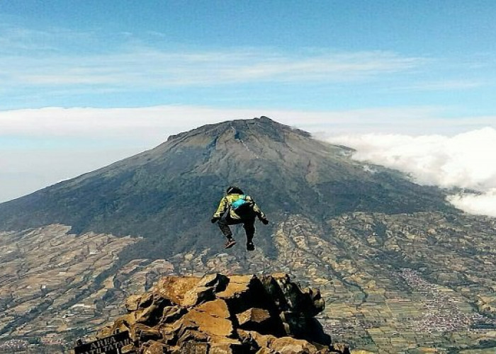 Benarkah Gunung Sindoro Jawa Tengah Pernah Meletus? Simak Disini Jawabannya!