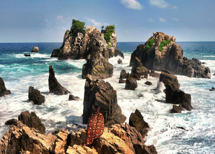 Pantai Gigi Hiu Lampung, Destinasi Wisata Favorit yang Wajib Anda Kunjungi saat Berada di Sumatera