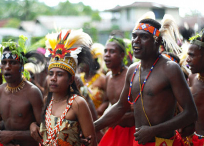 Ternyata 3 Suku Ini Menjadi Yang Tertua di Papua Barat, Cek Disini Selengkapnya! 
