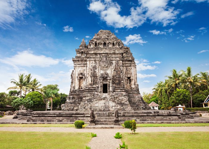 Peran Candi Kalasan sebagai Tempat Pemujaan Dewi Tara dalam Ajaran Buddha Mahayana