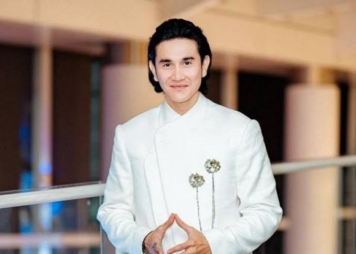 Berpasangan dengan Artis Cilik, Vino G Bastian Boyong Piala IMA Awards 2023