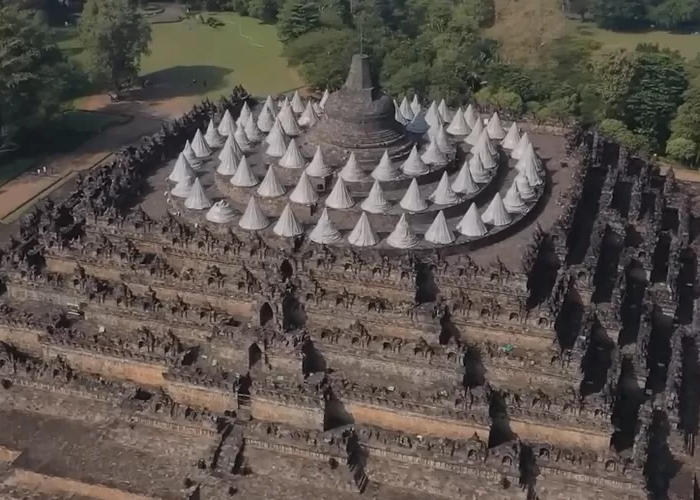 Jejak Mistis dalam Keagungan Sejarah, Berikut Kisah Mistis Candi Borobudur