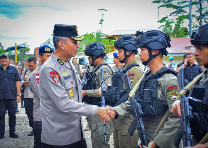 Tiba Di Timika, Asops Kapolri Lakukan Supervisi Kepada Ops Damai Cartenz-2024