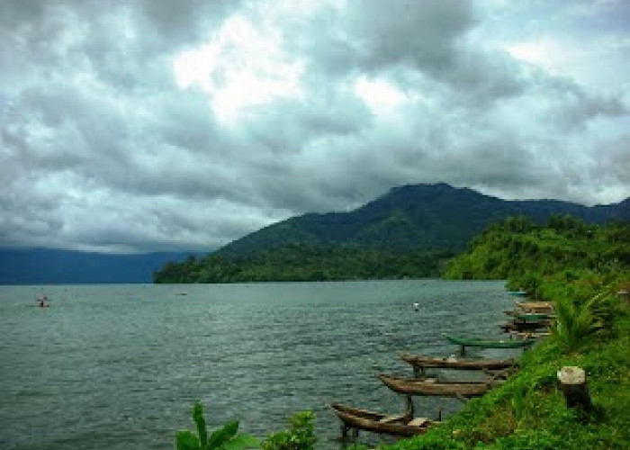 Ternyata Pendekar Sakti Si Pahit Lidah Juga Pernah Singgah di Danau Ranau OKU Selatan Sumsel Lho!
