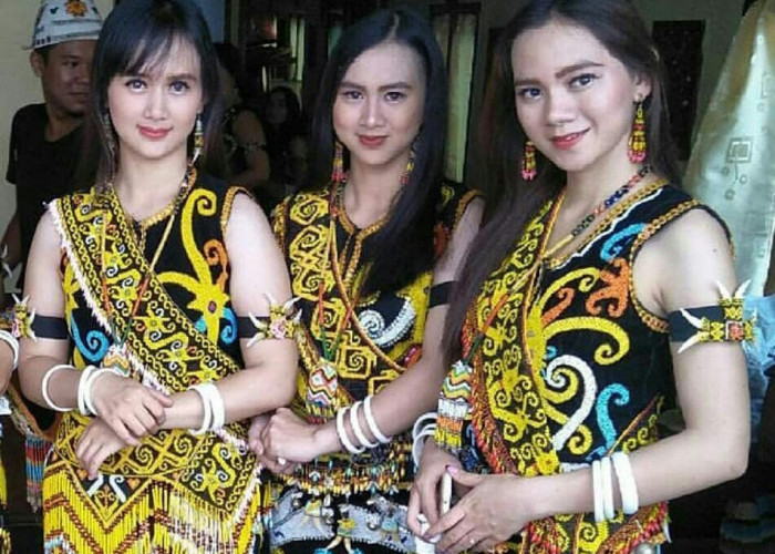 Selebritis Lewat, Begini Kecantikan Alami 7 Wanita Suku di Nusantara