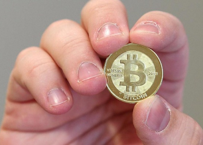 Pasar Kripto Mengalami Fluktuasi Signifikan, Bitcoin Diperdagangkan di Kisaran USD56,552 hingga USD64,734