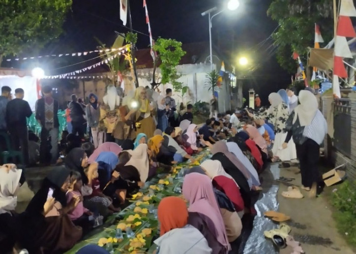 Kompak Penuh Kebersamaan, Liwetan Kampung Meriahkan Kemerdekaan HUT RI