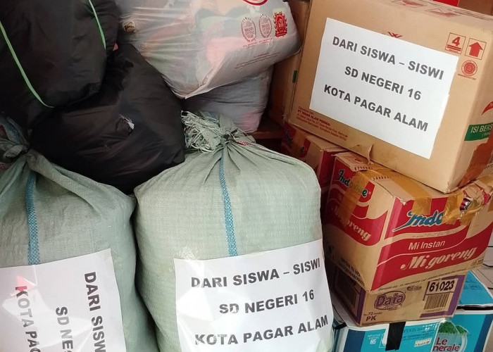 SD Negeri 16 Kota Pagar Alam Gelar Aksi Kemanusiaan, Hangatkan Korban Banjir di Sumatera