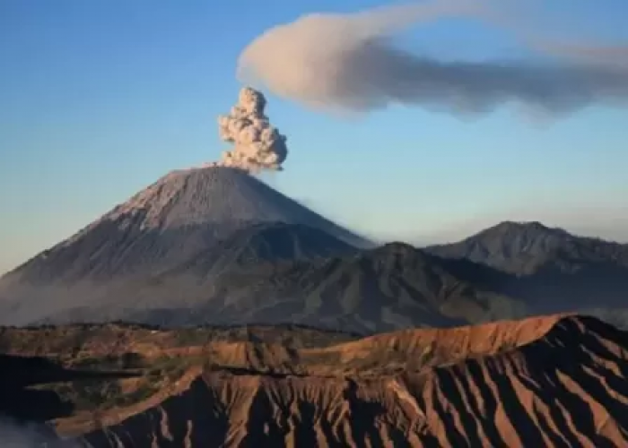 Gunung Semeru dan Jejak Spiritual Sang Raja Kediri: Fakta atau Fiksi?!