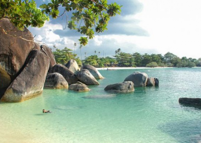 Menikmati Keindahan Pulau Belitung, 7 Tempat Wisata yang Wajib Dikunjungi!
