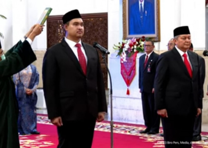 Presiden Jokowi Lantik Menpora Baru Dito Ariotedjo