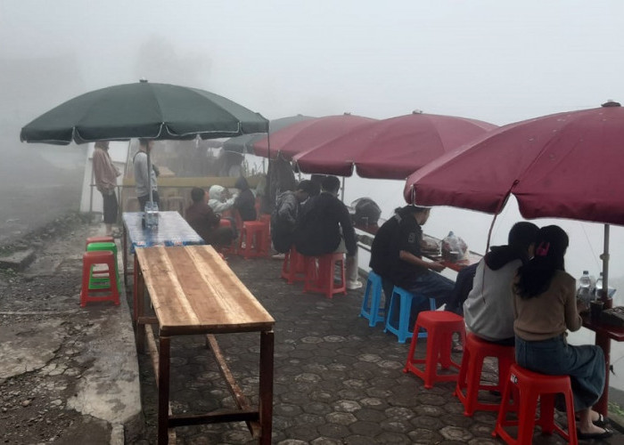 Harga Bersahabat, Icip-icip Menu di Warung 2 Putri di Tugu Rimau