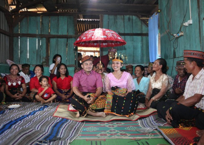 Suku Pedalama Indonesia yang Miliki Pernikahan Sedarah!