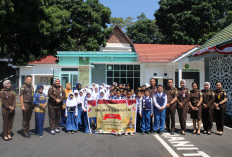 Kejari Pagar Alam Terima Kunjungan Pelajar SD Negeri 74 dalam Kegiatan Office Tour Ramah Anak