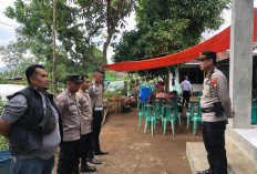 Kapolsek Dempo Selatan Pimpin Pengamanan Ibadah Natal Umat Protestan di GPDI, Jema’at Tenang dan Aman