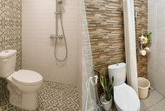 Desain Kamar Mandi Simple, Kloset Duduk Nyaman Tanpa Biaya Mahal!