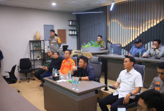 Herman Deru Bermalam di Lokasi Karhutla OKI