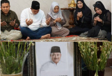 Takziah Dikediaman Pelopor Sekolah dan Beobat Gratis, Wako Pagar Alam : Alex Noerdin Sosok Pemimpin Visioner