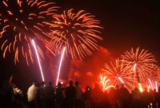 Sejarah Perayaan Tahun Baru dan Tinjauan Hukumnya